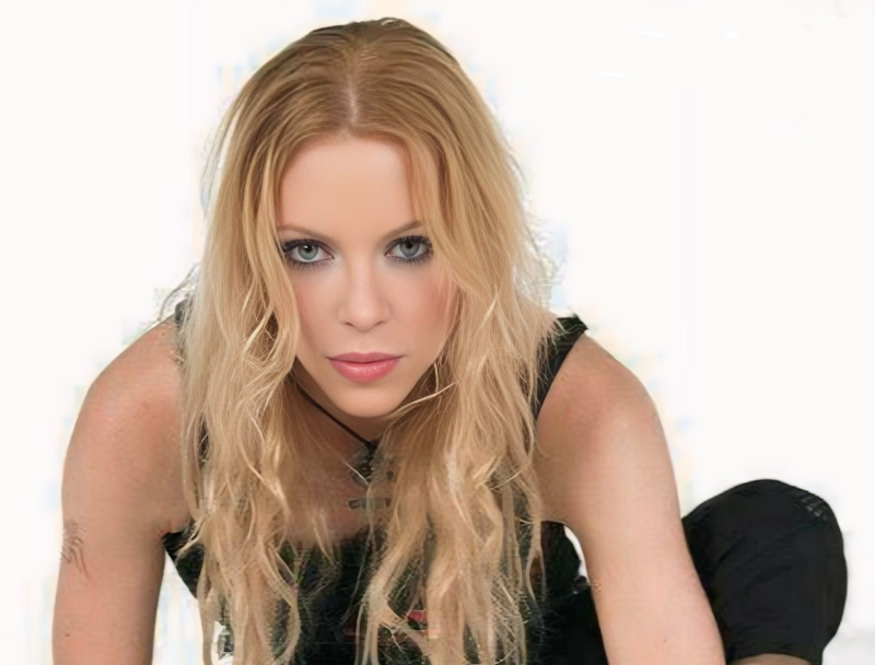 Angela Gossow διαψεύδει τις φήμες επιστροφής στους Arch Enemy: «Δεν είμαι εγώ!» 