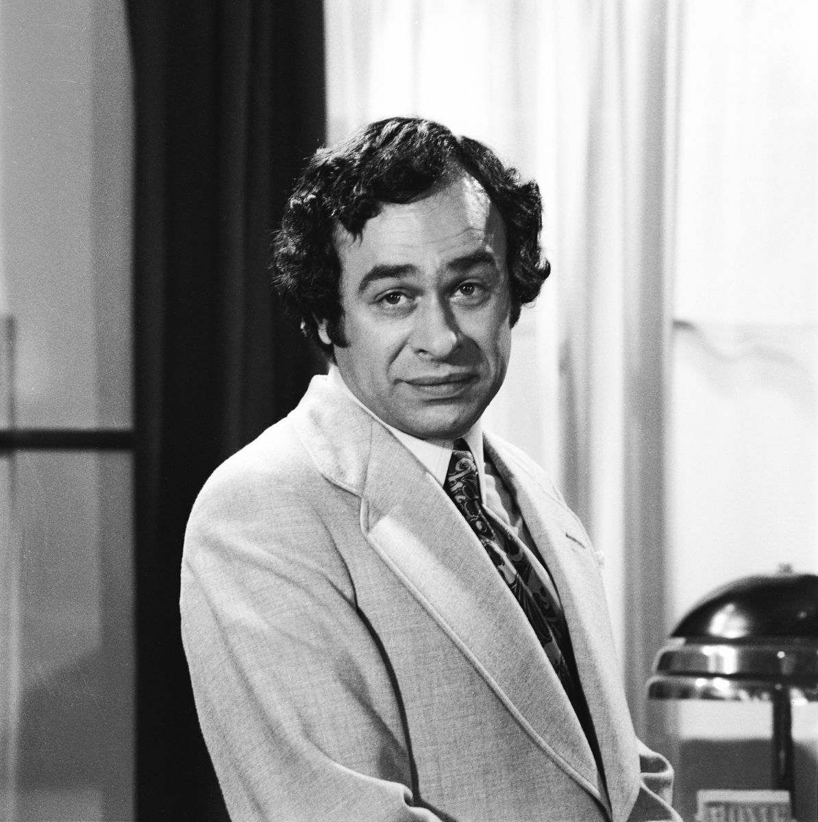 Editorial #1 : Ασμπέτε