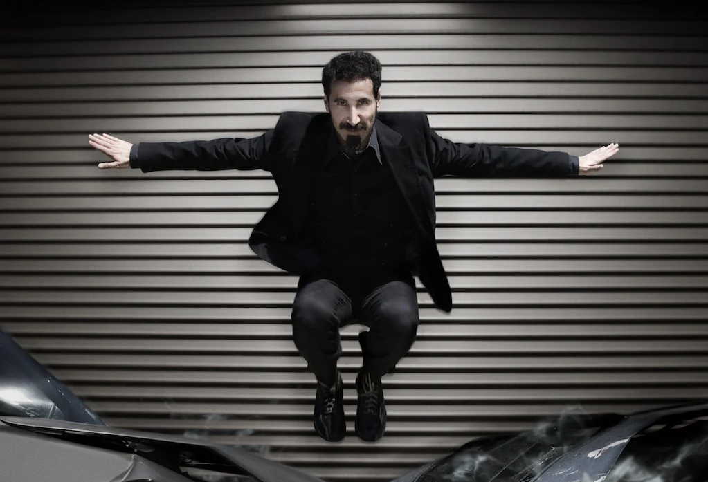 Serj Tankian – «Sonic Expulsions»: Ένα ρομαντικό ξέσπασμα (με τη χαρακτηριστική παραξενιά του)