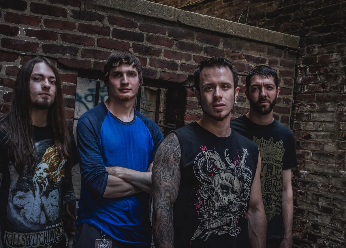 Threat Signal: Ακούστε το νέο τους single «Non-Essential»